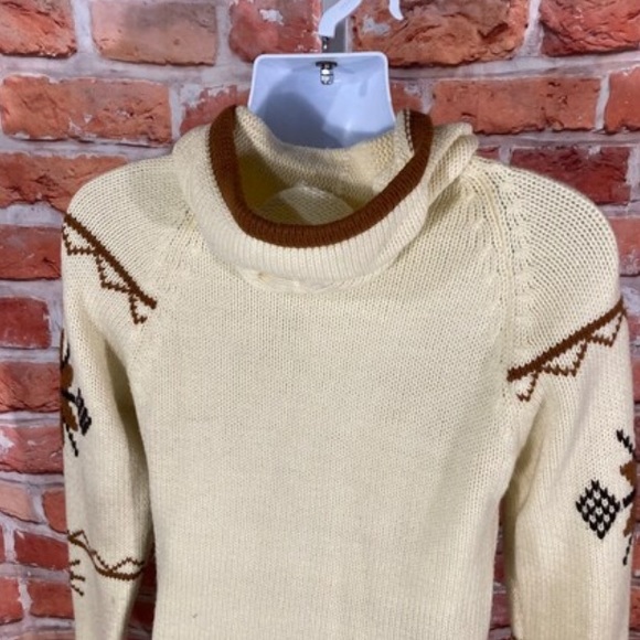 vintage deer sweater button up hooded sweater w deer design - sz S - 70s - Picture 7 of 7